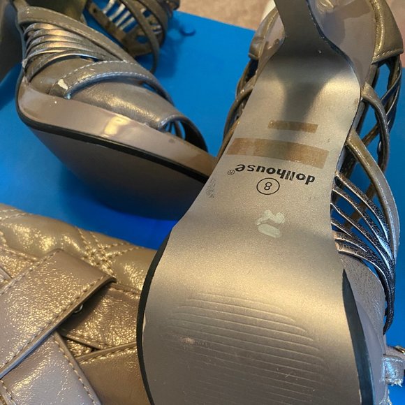 Dollhouse heels size 8, never used and one (1) Chinese Laundry Clutch - Picture 3 of 3